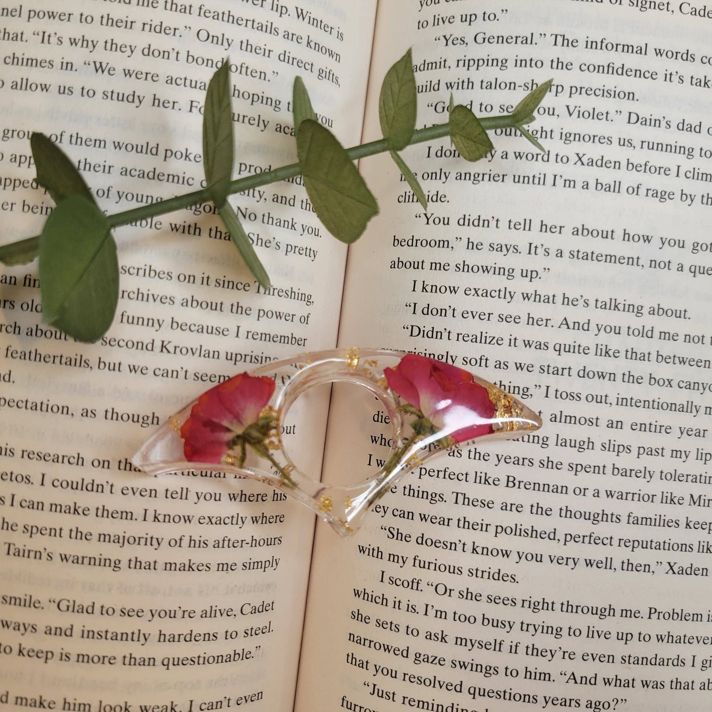 Floral Book Page Holder, Flower Thumb Page Spreader