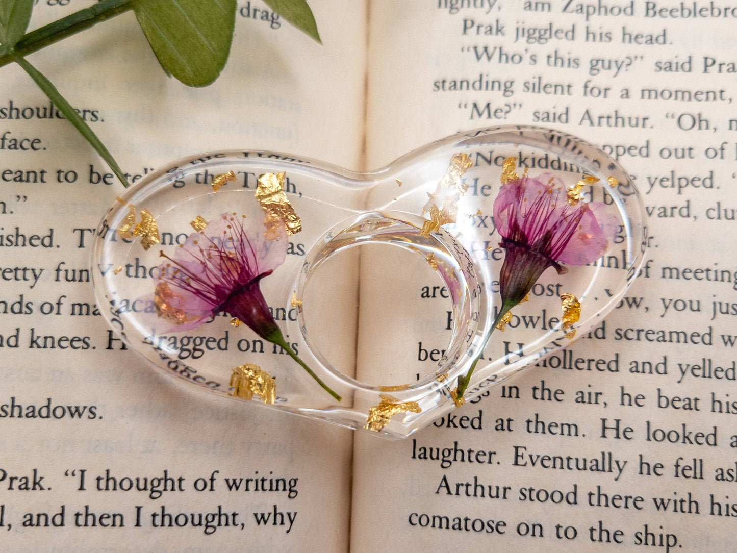 Floral Book Page Holder, Flower Thumb Page Spreader