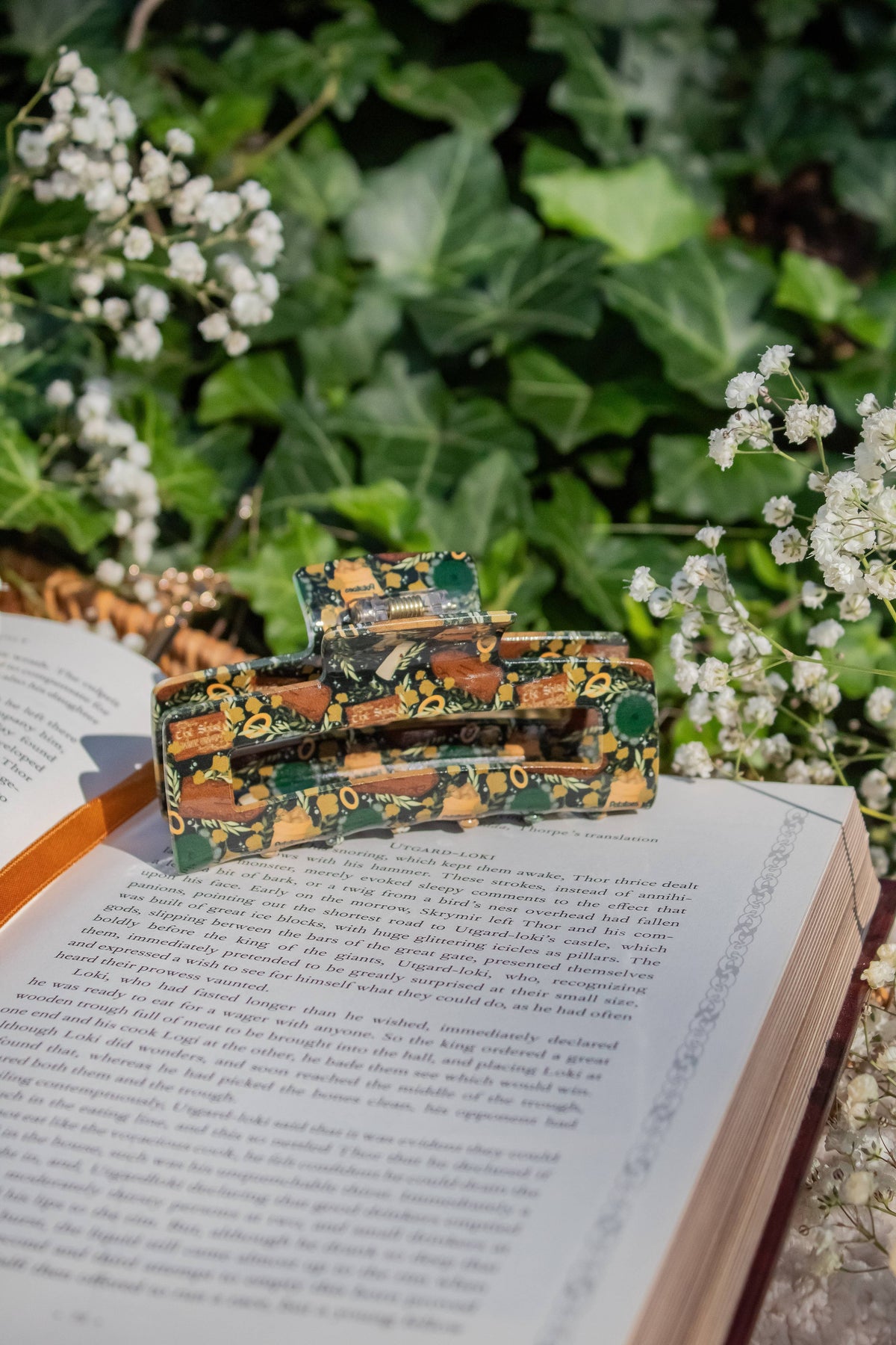 Bookish Hair Claw Clip - The Shire
