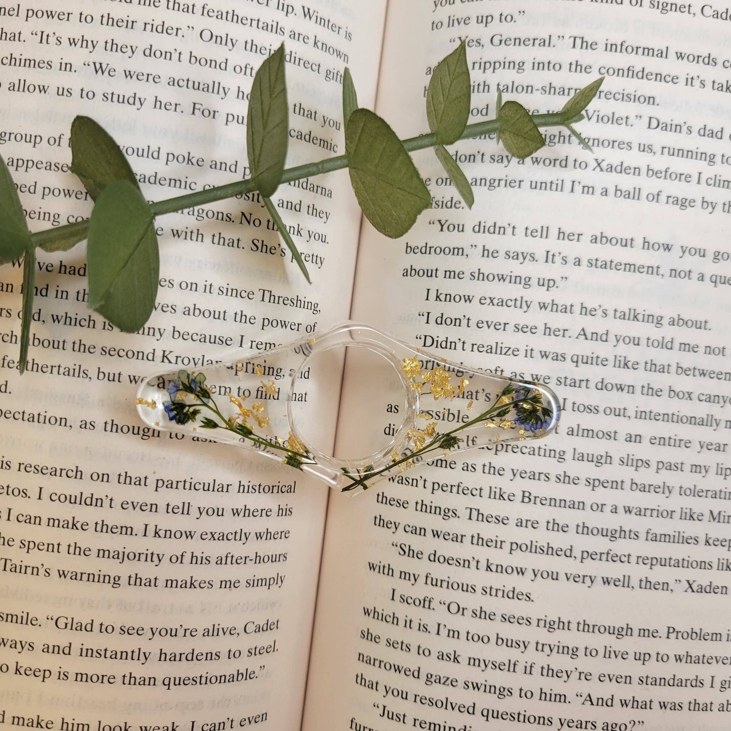 Floral Book Page Holder, Flower Thumb Page Spreader