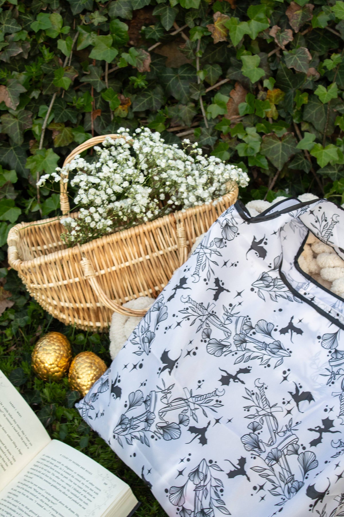 Ivory Swords | Reusable Bookish Foldable Grocery Tote Bag