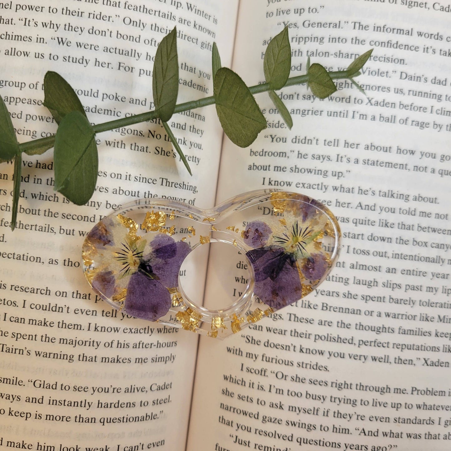 Floral Book Page Holder, Flower Thumb Page Spreader