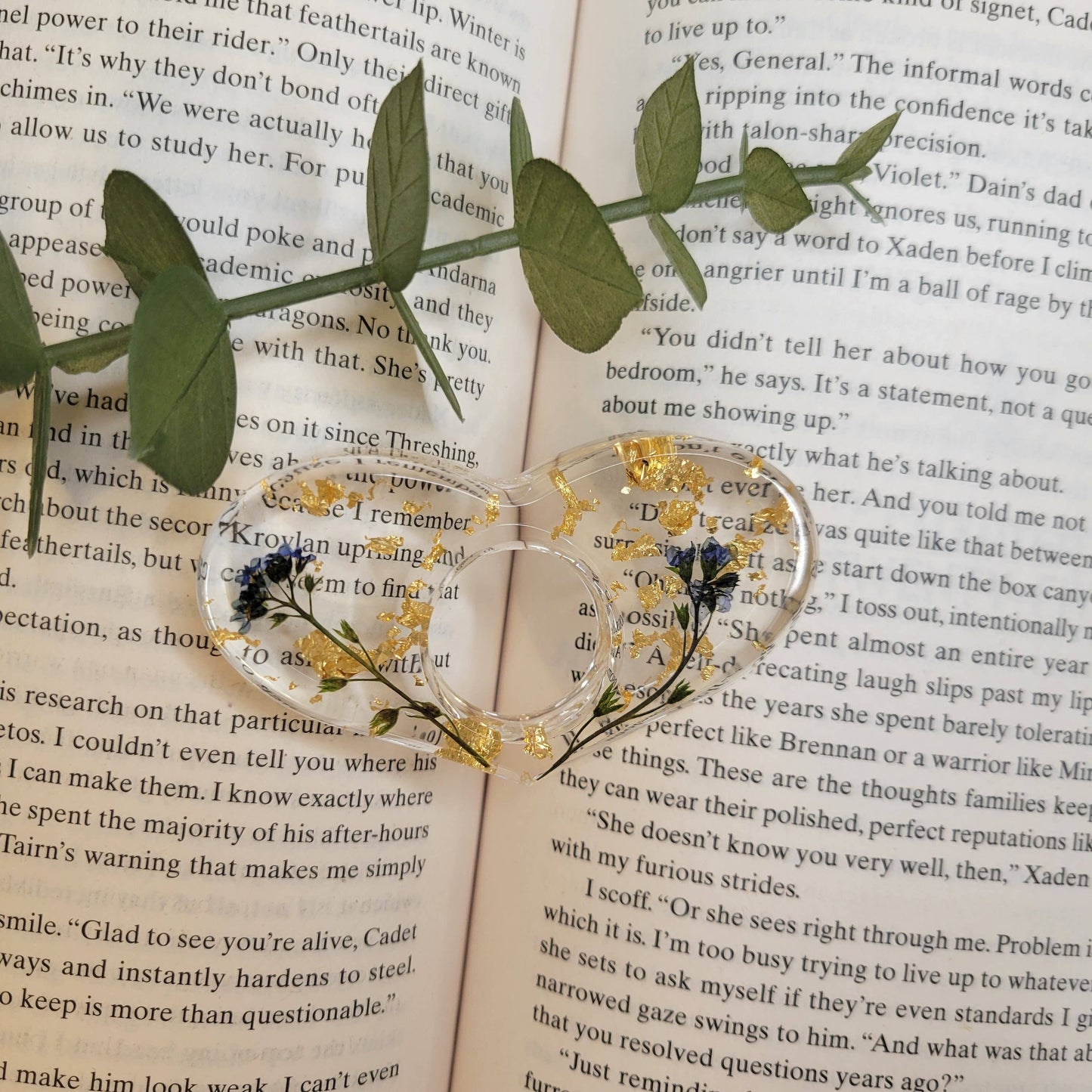 Floral Book Page Holder, Flower Thumb Page Spreader